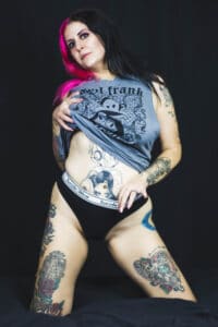 Suicide Wear 1 modelle glamour